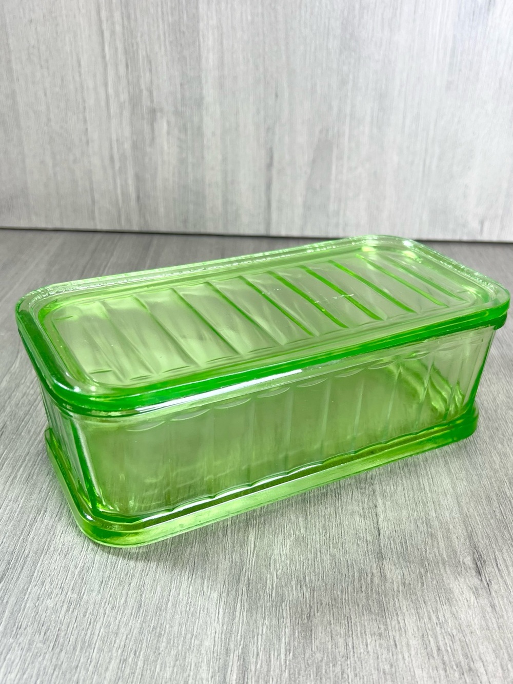 Vintage Uranium Vaseline glass Hazel Refrigerator dish with lid Green rectangle